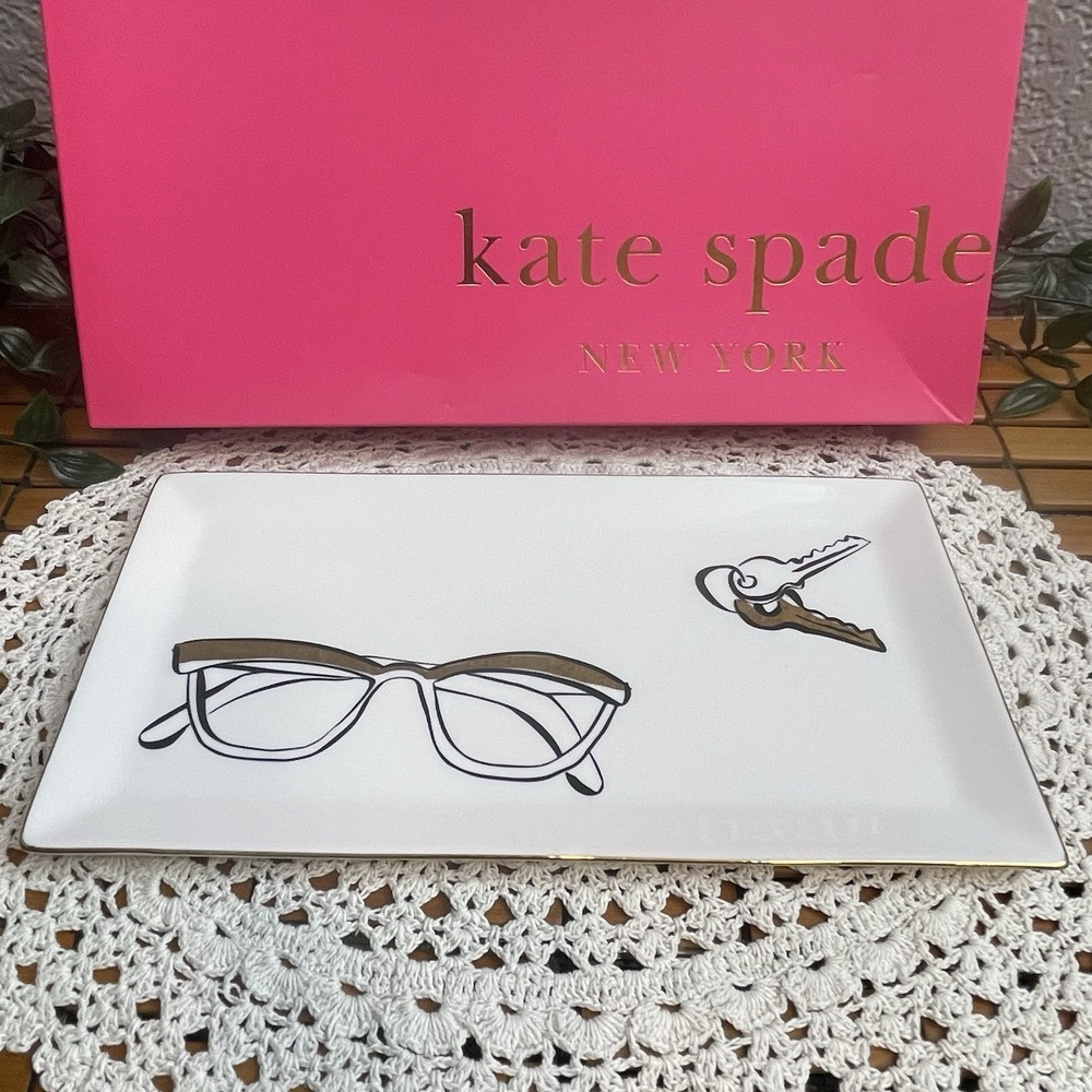 Kate Spade New York Lenox Daisy Place Eyeglass Trinket Tray 11" Gold Trim NIB